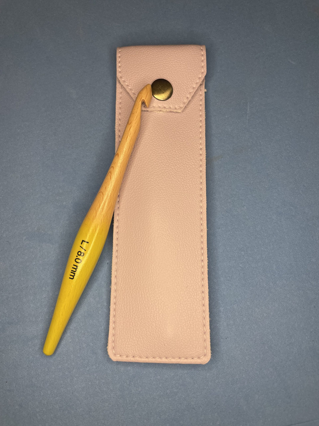 Coley Ergonomic Crochet Hook with pouch