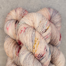 Load image into Gallery viewer, Madelinetosh - Farm Twist
