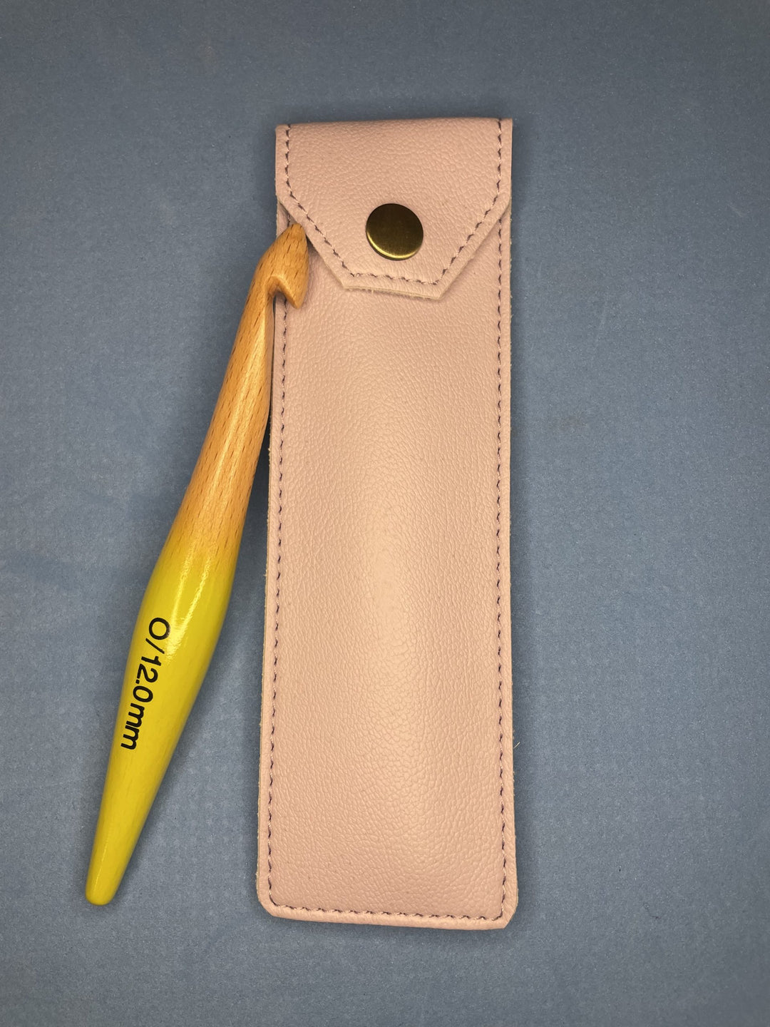 Coley Ergonomic Crochet Hook with pouch