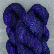 Load image into Gallery viewer, Madelinetosh - Farm Twist
