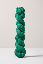 Load image into Gallery viewer, Urth 16 - Fingering
