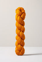 Load image into Gallery viewer, Urth 16 - Fingering
