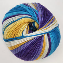 Load image into Gallery viewer, Supersocke 353 Merino
