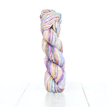 Load image into Gallery viewer, Urth Galatea Bulky Weight 100% Cotton
