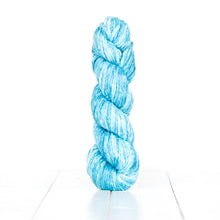 Load image into Gallery viewer, Urth Galatea Bulky Weight 100% Cotton
