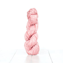 Load image into Gallery viewer, Urth Galatea Bulky Weight 100% Cotton

