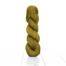 Load image into Gallery viewer, Urth Harvest - Fingering
