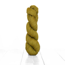 Load image into Gallery viewer, Urth Harvest - Worsted
