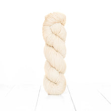 Load image into Gallery viewer, Urth Harvest - Worsted

