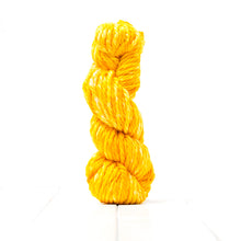 Load image into Gallery viewer, Urth Koozoo - 3-PLY Chunky
